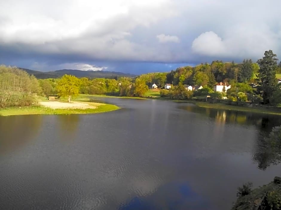 Chambres d'Hôtes L'Hirondelle du Lac