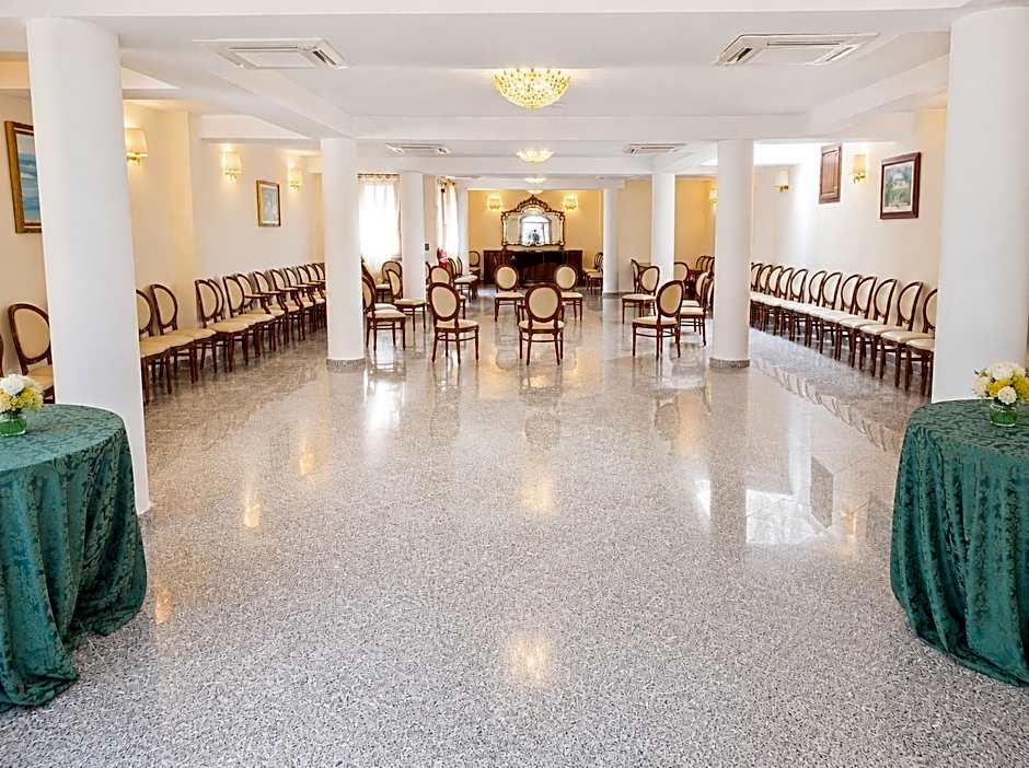 HOTEL HIERACON