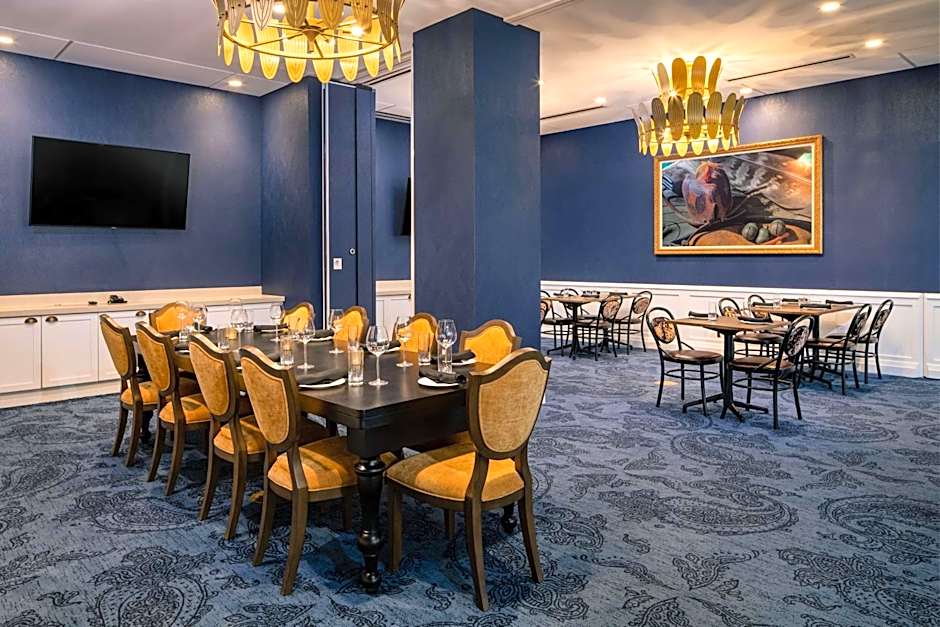 The Peregrine Omaha Downtown Curio Collection by Hilton
