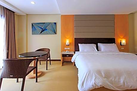 King Room with Balcony