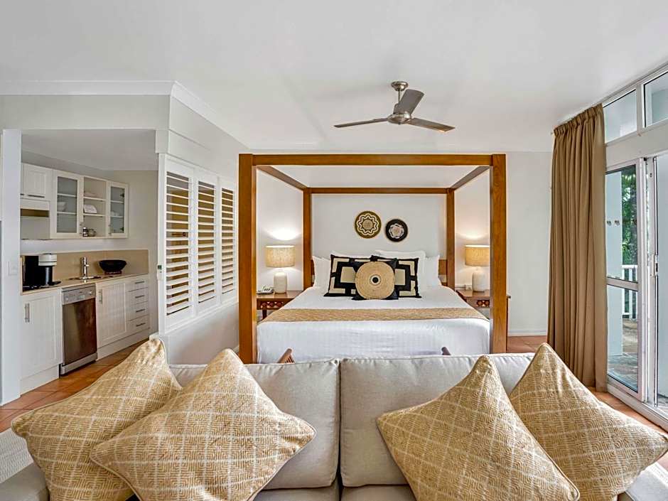 The Reef House Adults Retreat