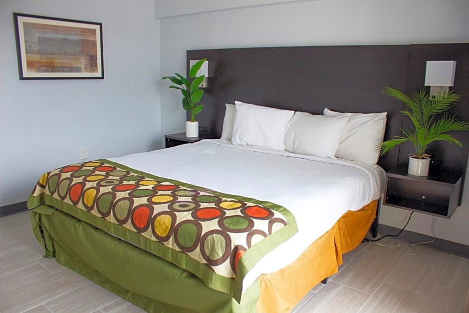 Sun & Sand Resort Oceanfront Suites