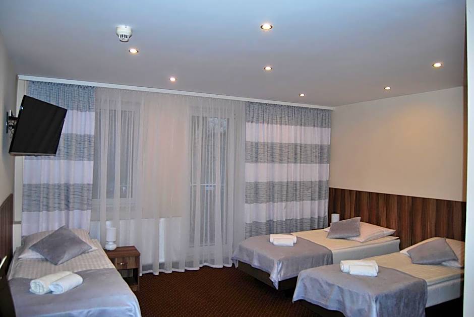 Hotel w Dobieszkowie