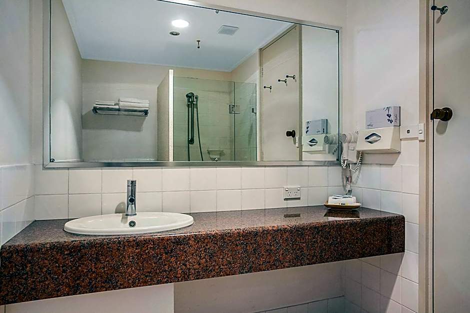 Richmond Henty Hotel