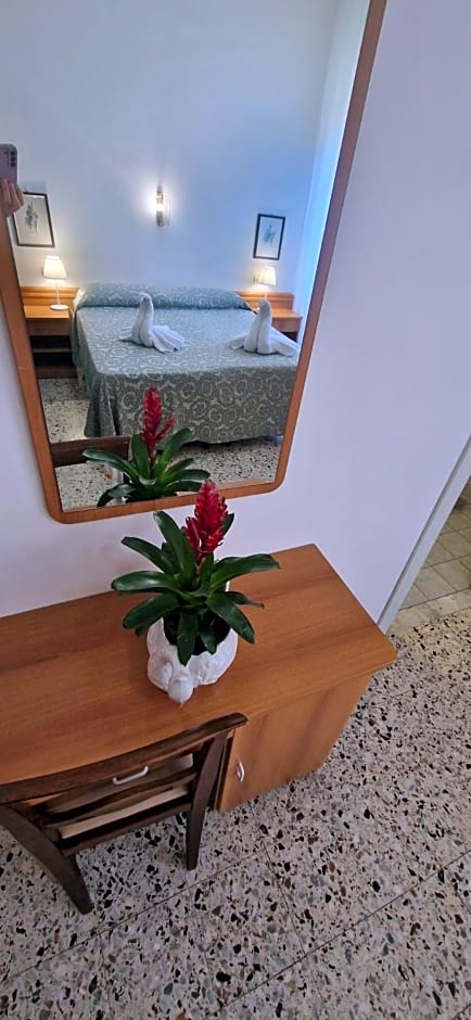 Hotel Dora