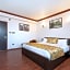 Summit Sherpa Mountain Hotel