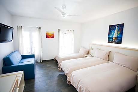 Superior Family Room