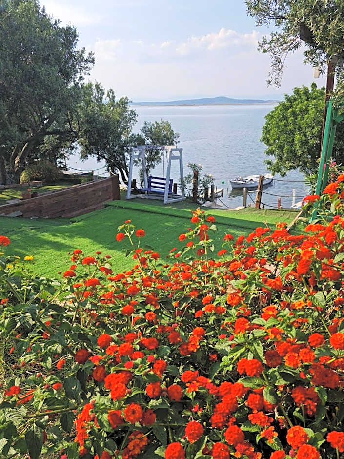 QCUNDA OTEL