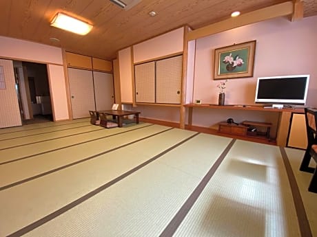 Economy Quadruple Room