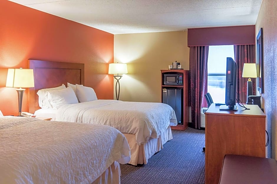 Hampton Inn By Hilton Muskegon