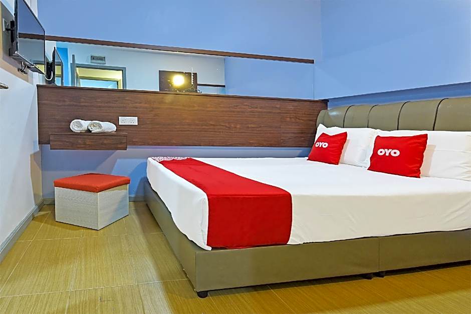 Super OYO 768 Fajar Baru Boutique Hotel