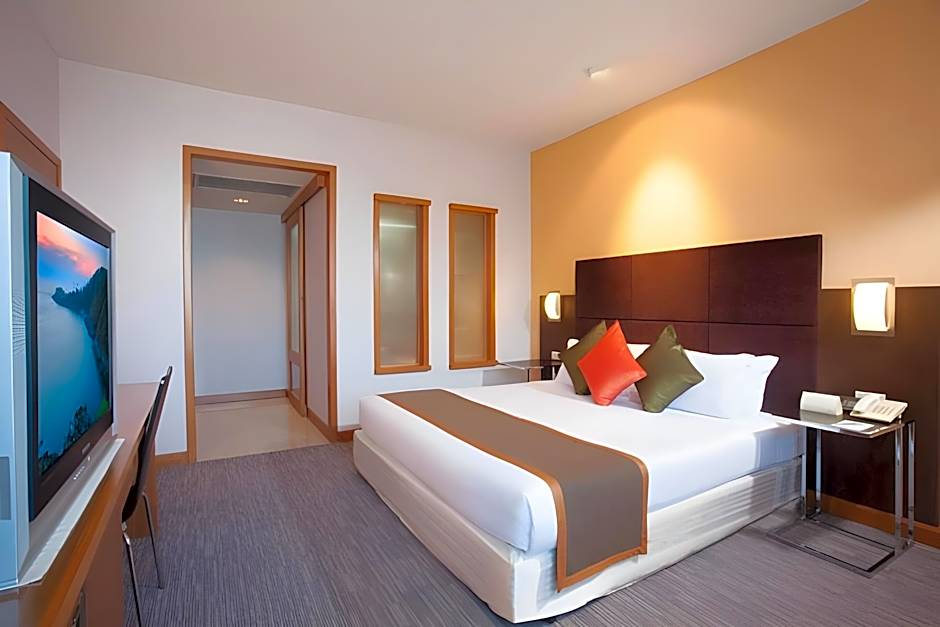 Phuket Merlin Hotel