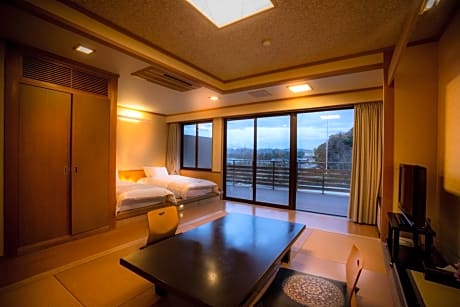 Standard Twin Room with Sea View