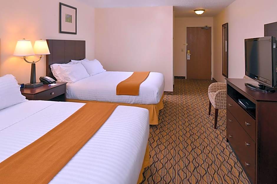 Holiday Inn Express & Suites St. Croix Valley By IHG