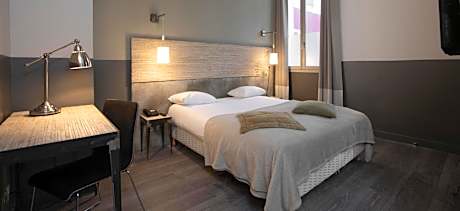 Superior Double Room - Patio or Street view