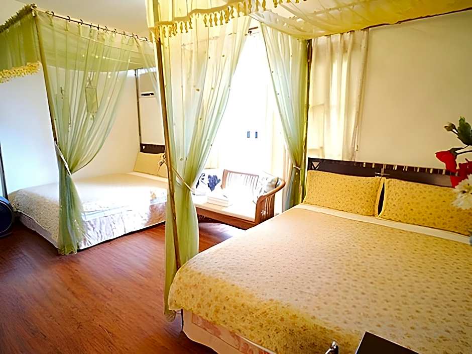 E E Home – Wujie, WV