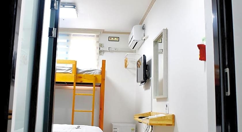 24 Guesthouse Suncheon