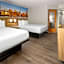 Days Inn & Suites by Wyndham Albany