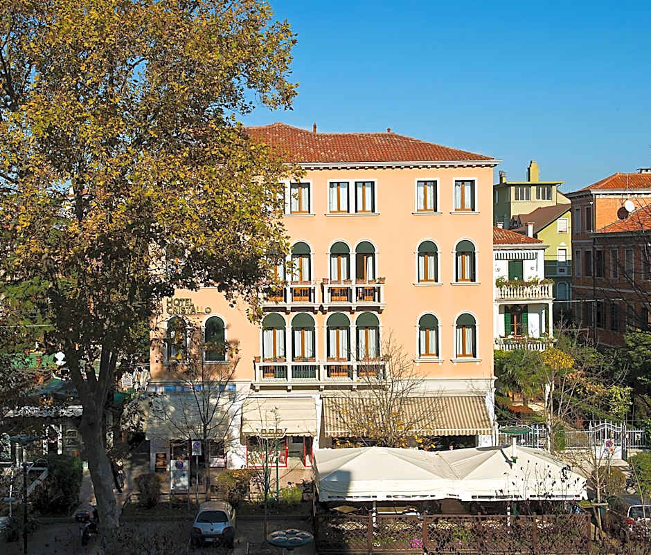 Hotel Cristallo