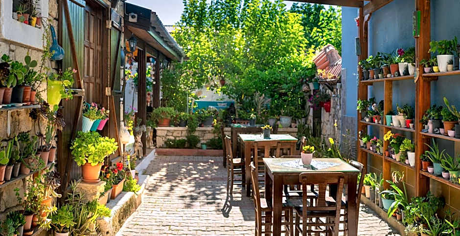 Flores Hotel Alacati