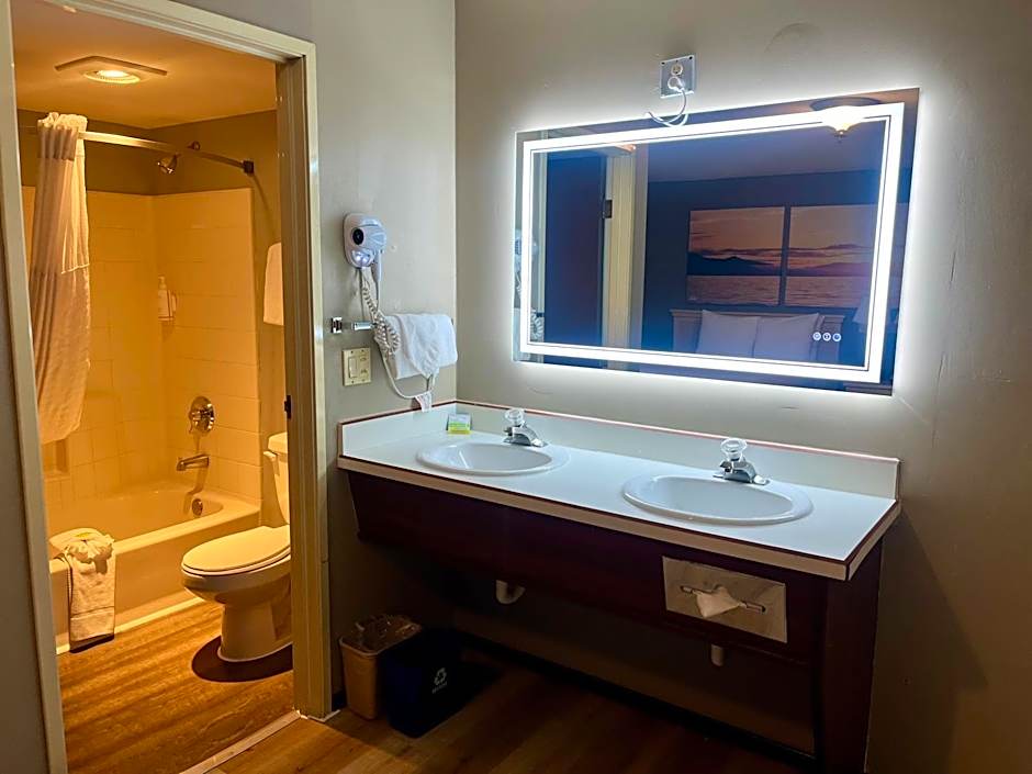 Days Inn by Wyndham Seatac Airport