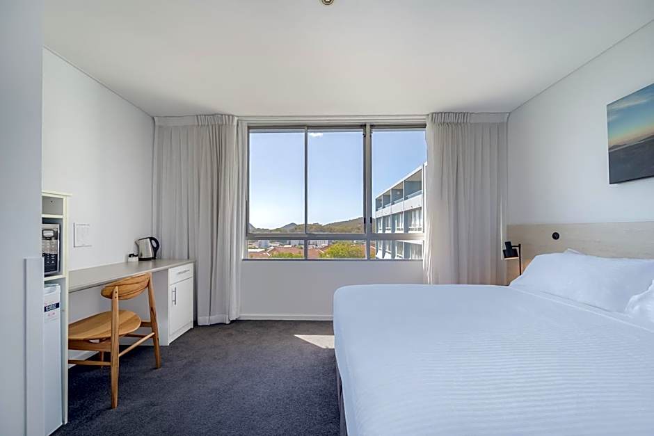 Oaks Nelson Bay Lure Suites