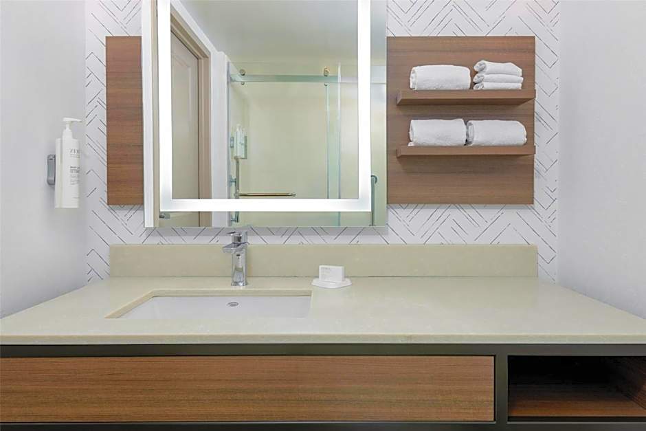 Hilton Garden Inn Buffalo Airport