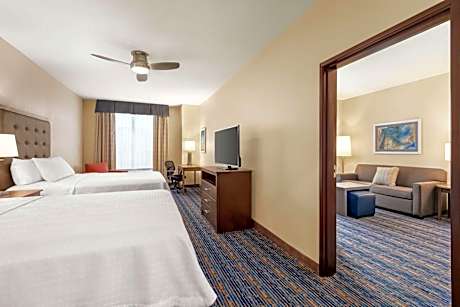One-Bedroom Queen Suite with Two Queen Beds - Non-Smoking