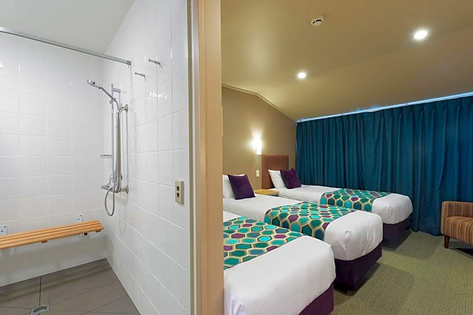 Photo 1 of 6 of Standard Triple Room