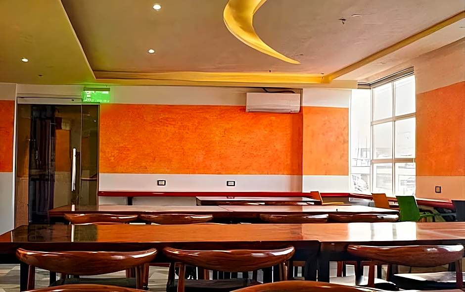 Sempre Premier Inn Mactan Airport Hotel