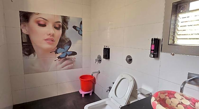 Cloud Green Residency