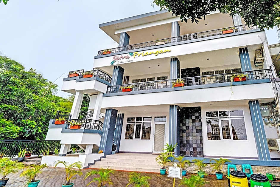 Collection O 92277 Setra Priangan Guest House