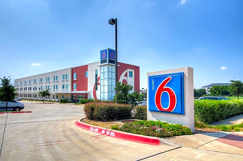 Motel 6-Roanoke, TX - Northlake - Speedway