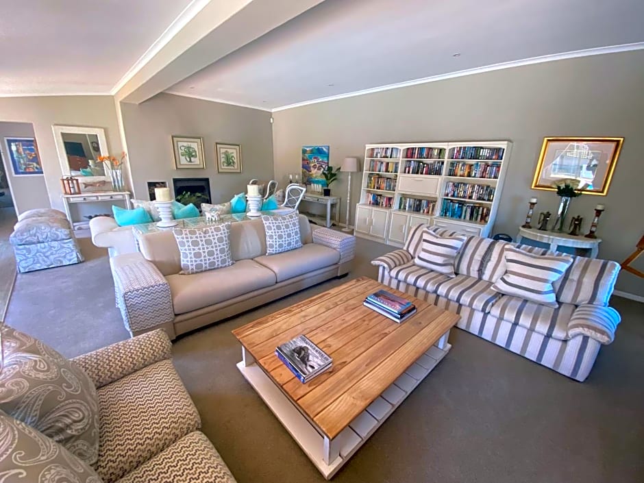 19th Hole Guest Lodge - Golfers paradise