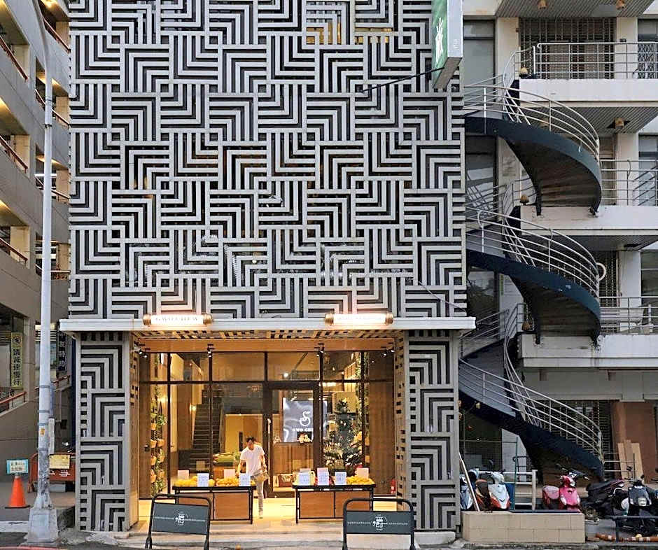 Aroma Chew Hotel
