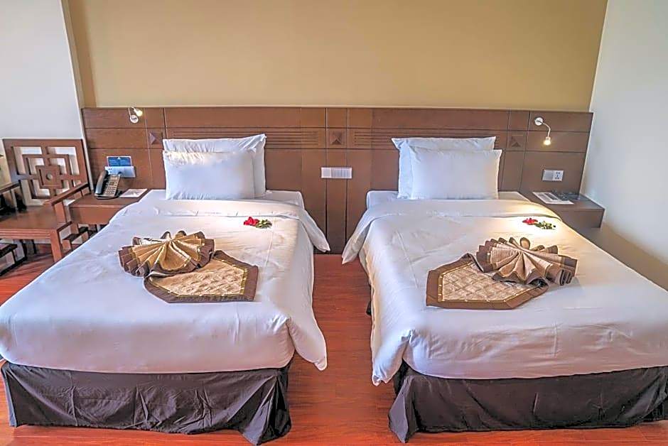 Sai Gon Phu Tho Hotel