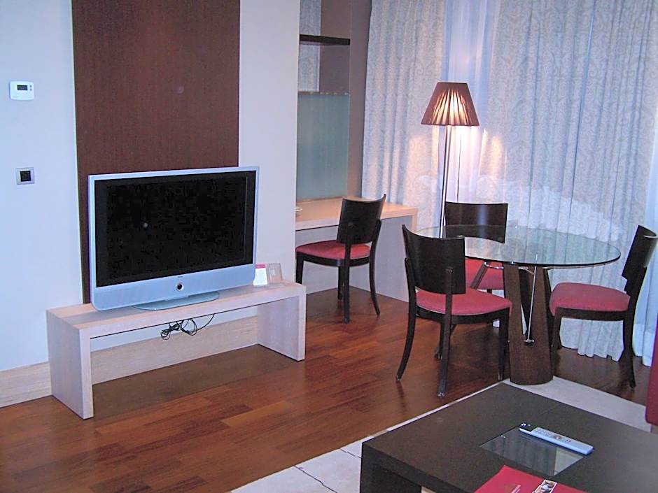 Washington Parquesol Suites & Hotel