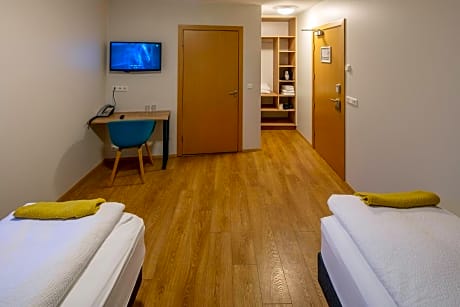 Standard Double or Twin Room with access to hot tub and sauna