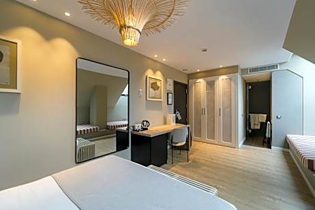 Superior Room With extra Bed (2 Adults + 1 Child)