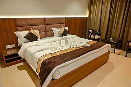 M D Farms and resorts