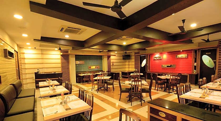 Plaza Inn Business Hotel