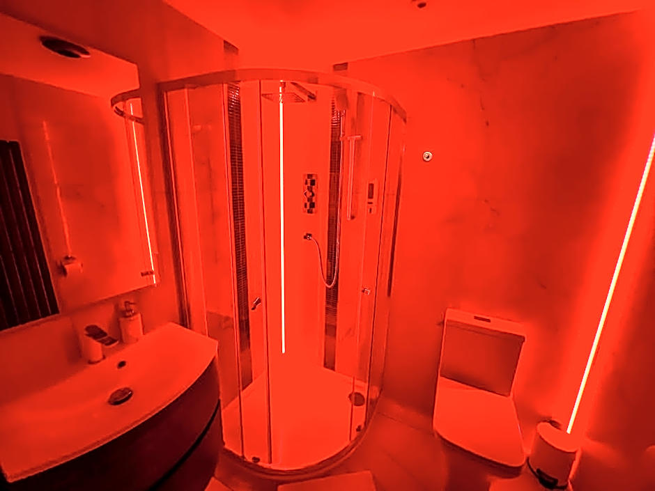 Quayside Hotel & Bar