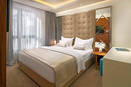 Standard Double Room - Free Parking