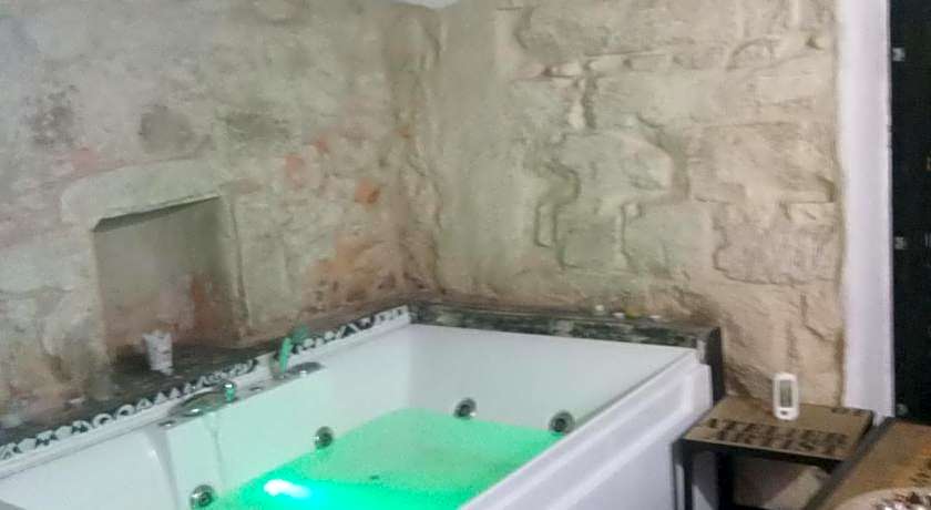 Giumbabulla Luxury House