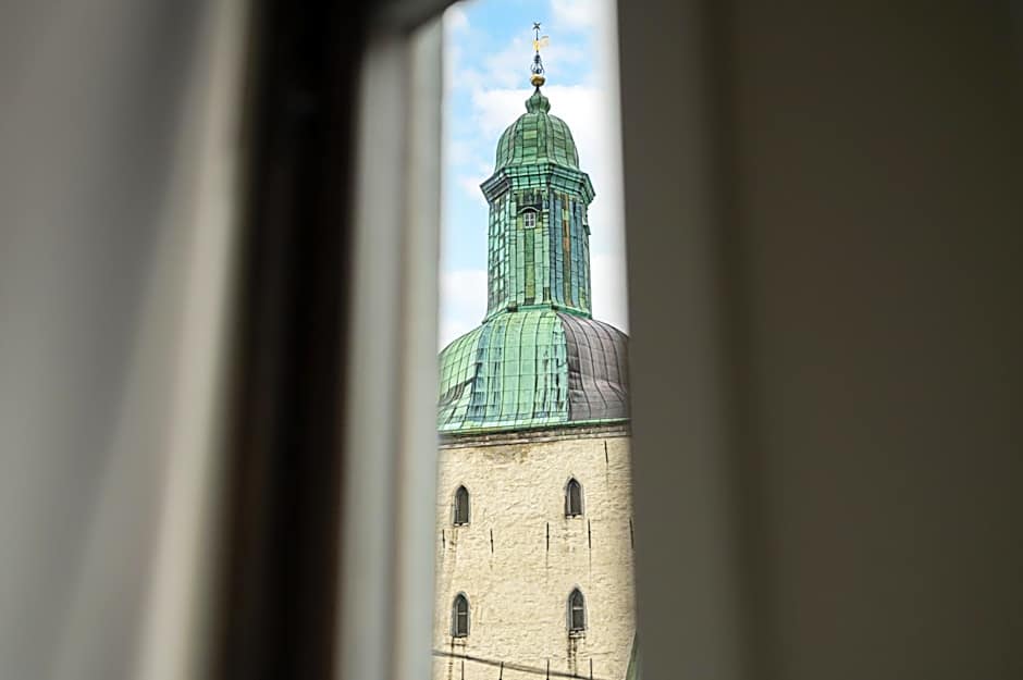 BREEZE Hotel Victoria - Self-Service