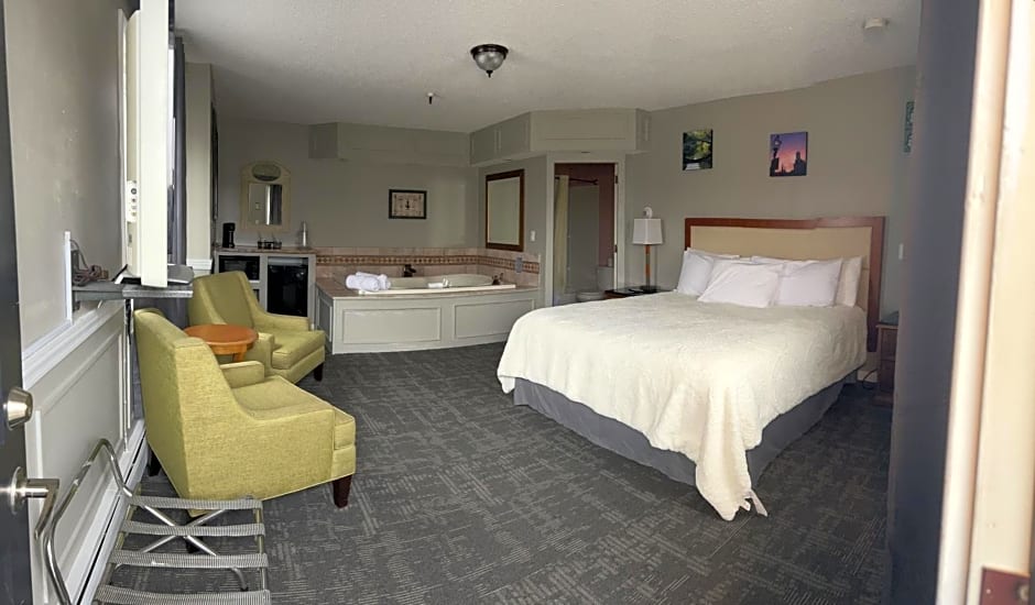 Vacationland Inn & Suites