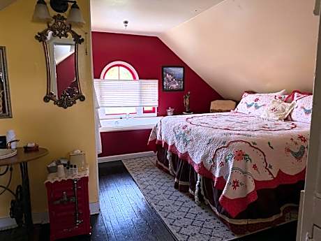 King Suite with Balcony and Spa Bath - Attic