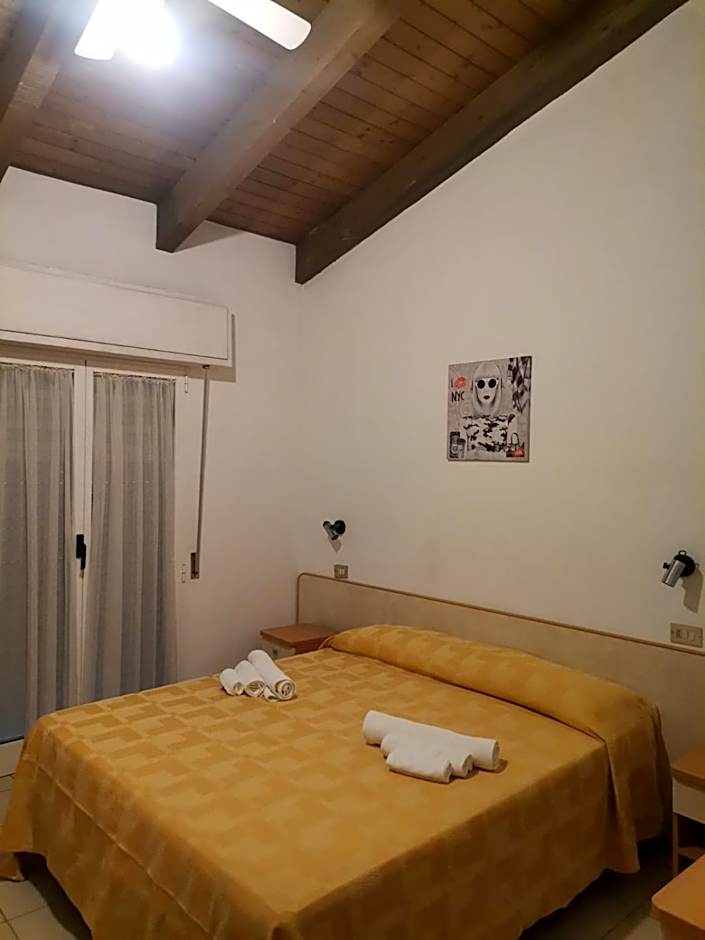 Hotel Alex