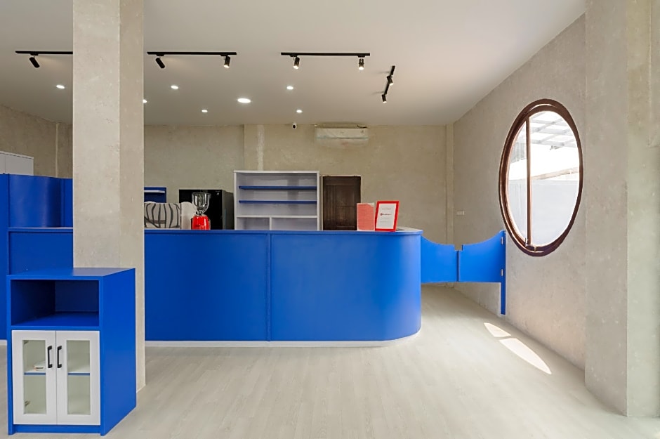 RedDoorz Plus Syariah near Mall Boemi Kedaton Lampung