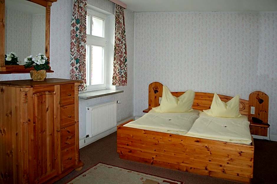Landgasthof zur krummen Linde